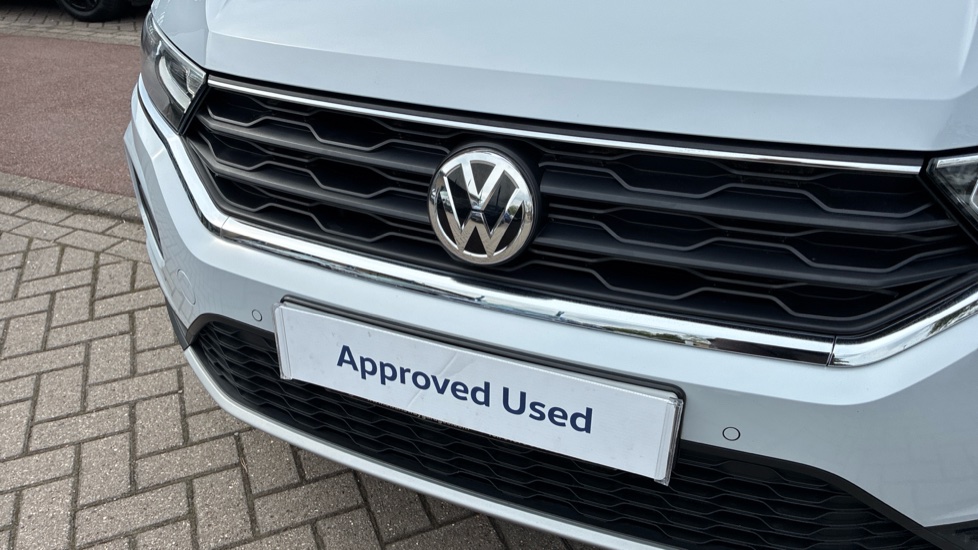Volkswagen T-Roc 1.6 TDI Design 5dr Diesel Hatchback - Image 45