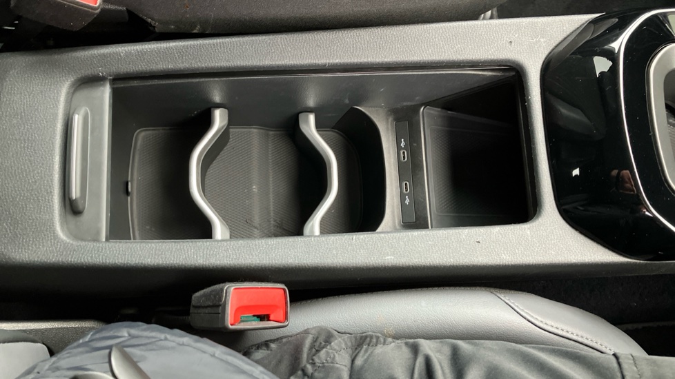 Volkswagen ID.5 150kW Max Pro Performance 77kWh 5dr Auto Electric Coupe - Image 27