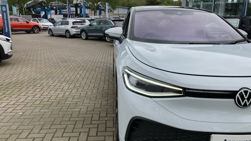 Volkswagen ID.5 150kW Max Pro Performance 77kWh 5dr Auto Electric Coupe - Image 35