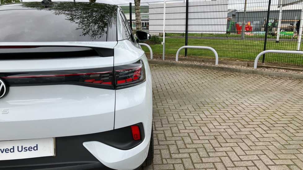 Volkswagen ID.5 150kW Max Pro Performance 77kWh 5dr Auto Electric Coupe - Image 41