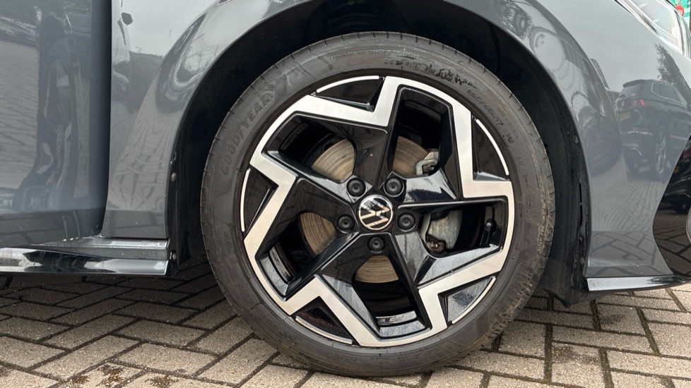 Volkswagen Golf 1.5 TSI 150 R-Line 5dr Petrol Hatchback - Image 5