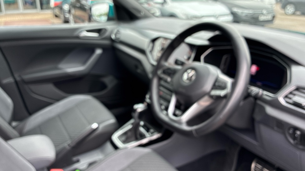 Volkswagen T-Cross 1.0 TSI 115 R-Line 5dr DSG Petrol Estate - Image 6
