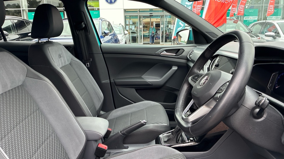 Volkswagen T-Cross 1.0 TSI 115 R-Line 5dr DSG Petrol Estate - Image 15