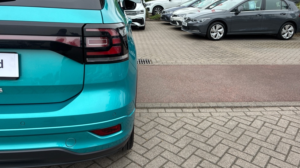 Volkswagen T-Cross 1.0 TSI 115 R-Line 5dr DSG Petrol Estate - Image 40
