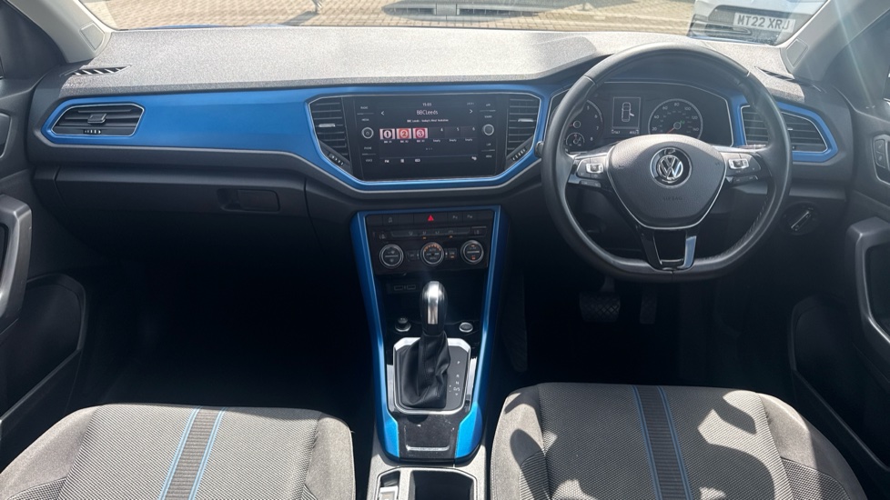 Volkswagen T-Roc 1.5 TSI EVO Design 5dr DSG Petrol Hatchback - Image 9