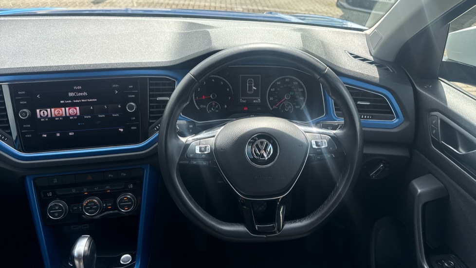 Volkswagen T-Roc 1.5 TSI EVO Design 5dr DSG Petrol Hatchback - Image 10