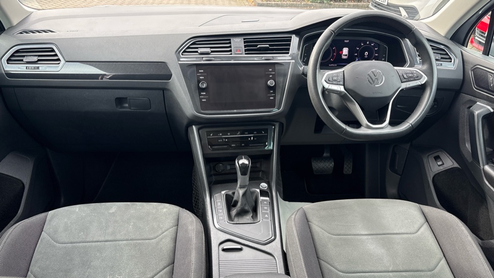 Volkswagen Tiguan 1.5 TSI 150 Elegance 5dr DSG Petrol Estate - Image 9