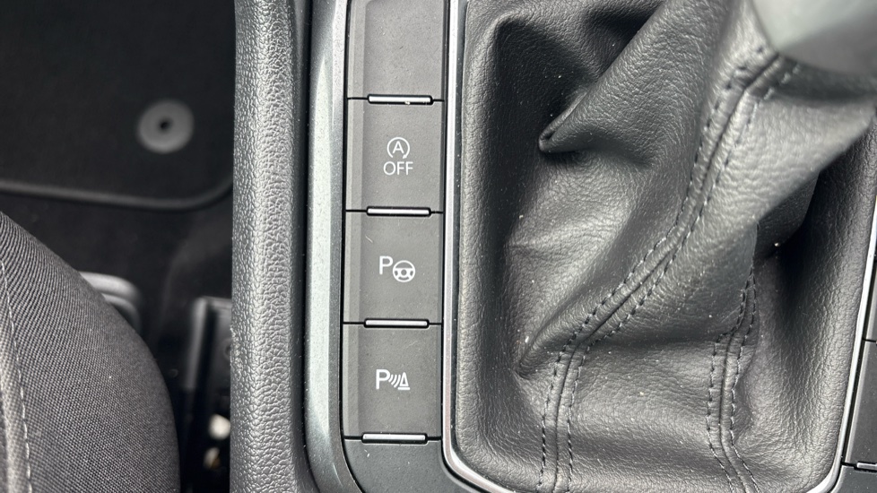 Volkswagen Tiguan 1.5 TSI 150 Elegance 5dr DSG Petrol Estate - Image 23