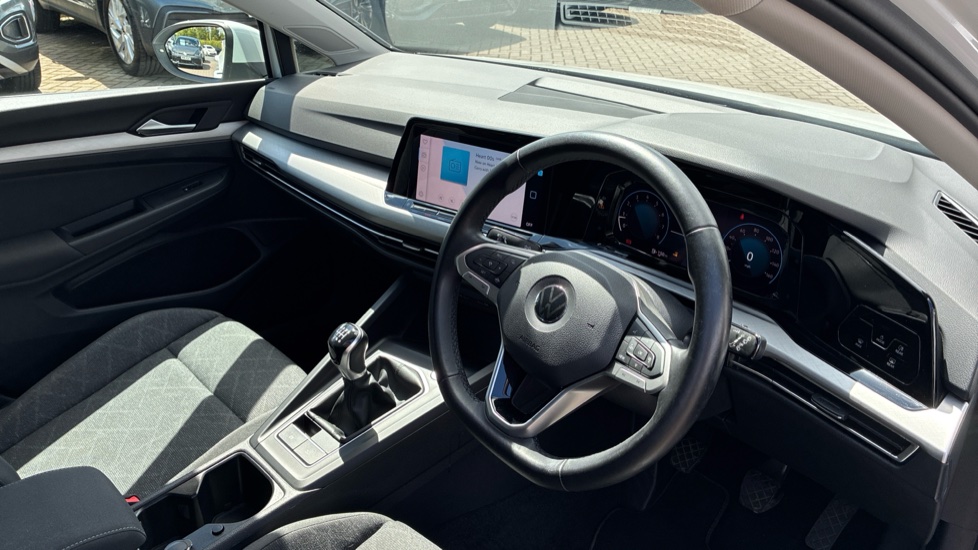 Volkswagen Golf 1.5 TSI 150 Life 5dr Petrol Hatchback - Image 6