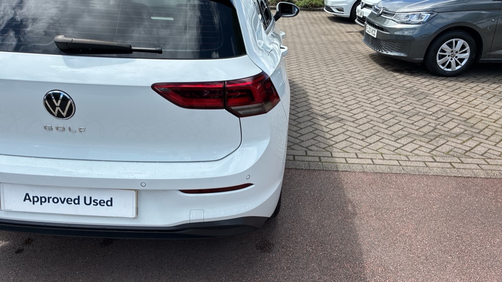 Volkswagen Golf 1.5 TSI 150 Life 5dr Petrol Hatchback - Image 33