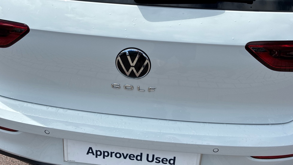 Volkswagen Golf 1.5 TSI 150 Life 5dr Petrol Hatchback - Image 35