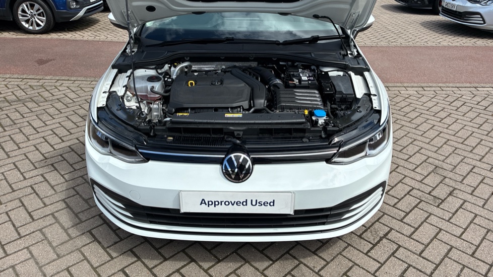 Volkswagen Golf 1.5 TSI 150 Life 5dr Petrol Hatchback - Image 37