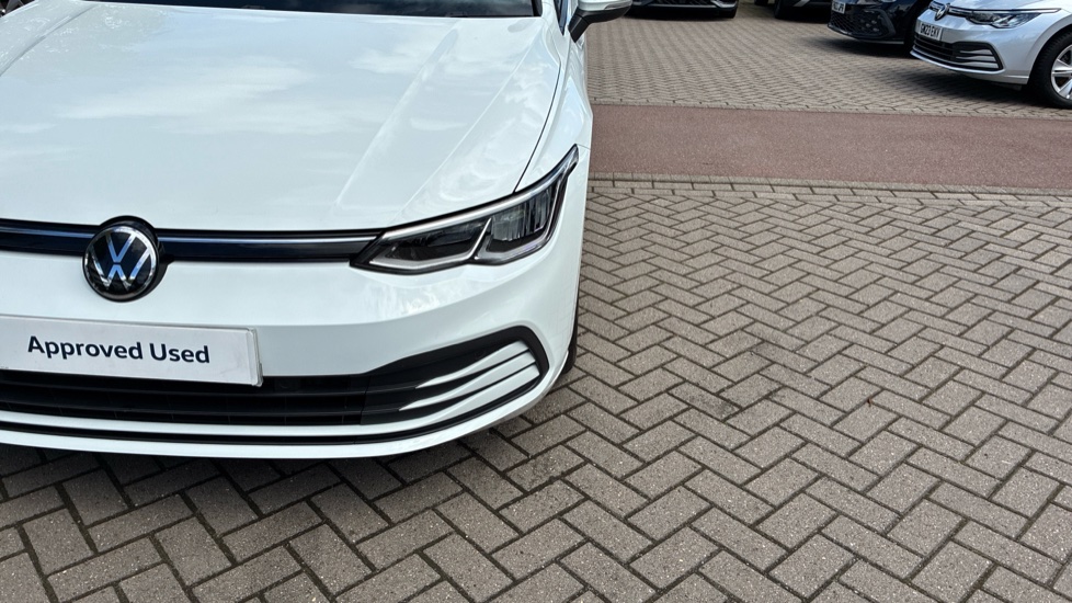 Volkswagen Golf 1.5 TSI 150 Life 5dr Petrol Hatchback - Image 38