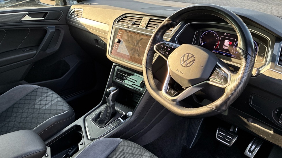 Volkswagen Tiguan 1.5 TSI 150 R-Line Edition 5dr DSG Petrol Estate - Image 6