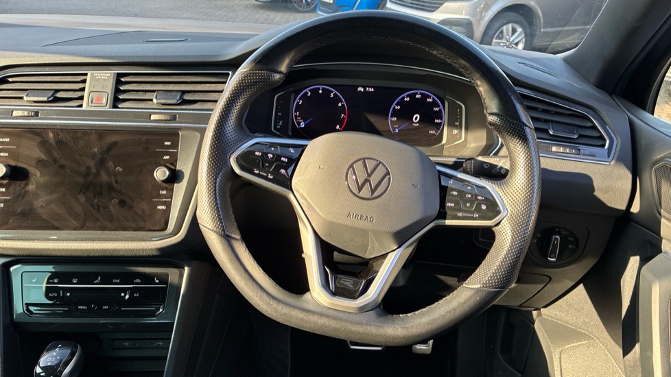Volkswagen Tiguan 1.5 TSI 150 R-Line Edition 5dr DSG Petrol Estate - Image 10