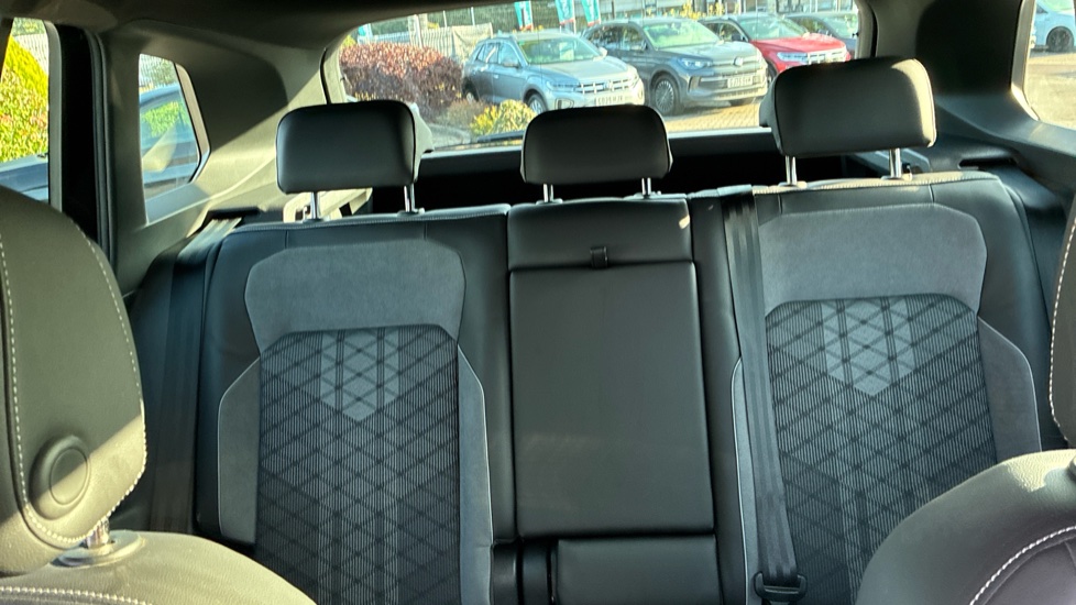 Volkswagen Tiguan 1.5 TSI 150 R-Line Edition 5dr DSG Petrol Estate - Image 16