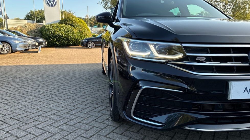 Volkswagen Tiguan 1.5 TSI 150 R-Line Edition 5dr DSG Petrol Estate - Image 40
