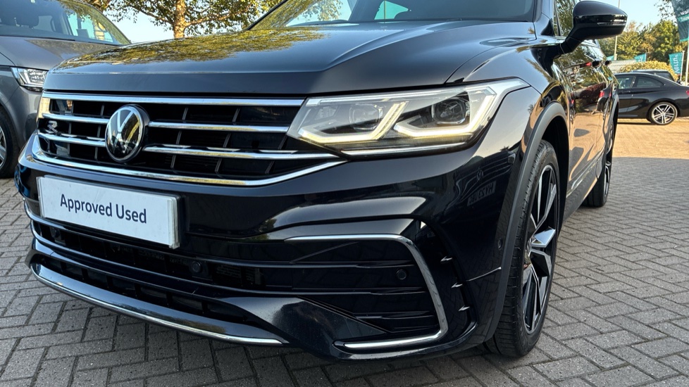Volkswagen Tiguan 1.5 TSI 150 R-Line Edition 5dr DSG Petrol Estate - Image 41