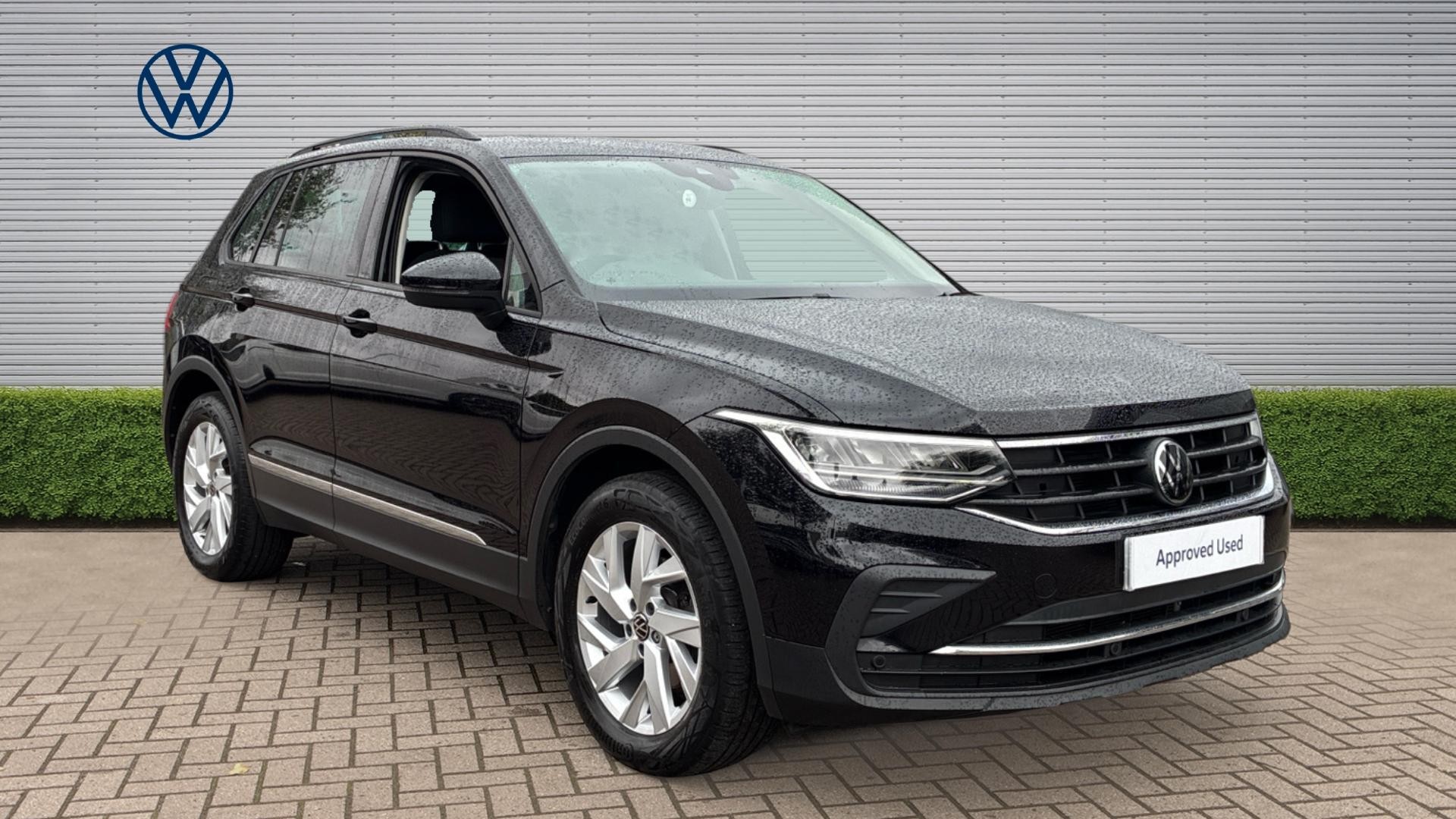 Volkswagen Tiguan dealer public-web source image