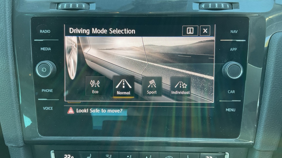 Volkswagen Golf 1.5 TSI EVO Match Edition 5dr Petrol Hatchback - Image 35