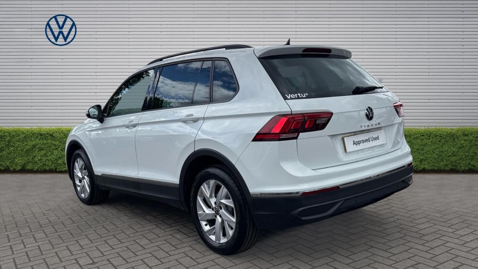 Volkswagen Tiguan 1.5 TSI 150 Life 5dr Petrol Estate - Image 3