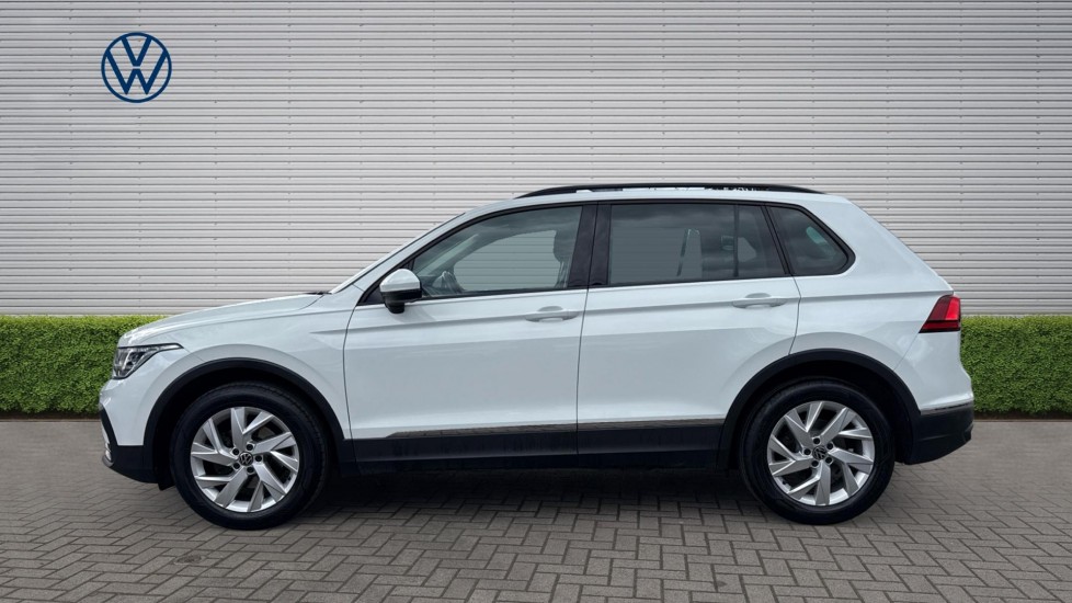 Volkswagen Tiguan 1.5 TSI 150 Life 5dr Petrol Estate - Image 4