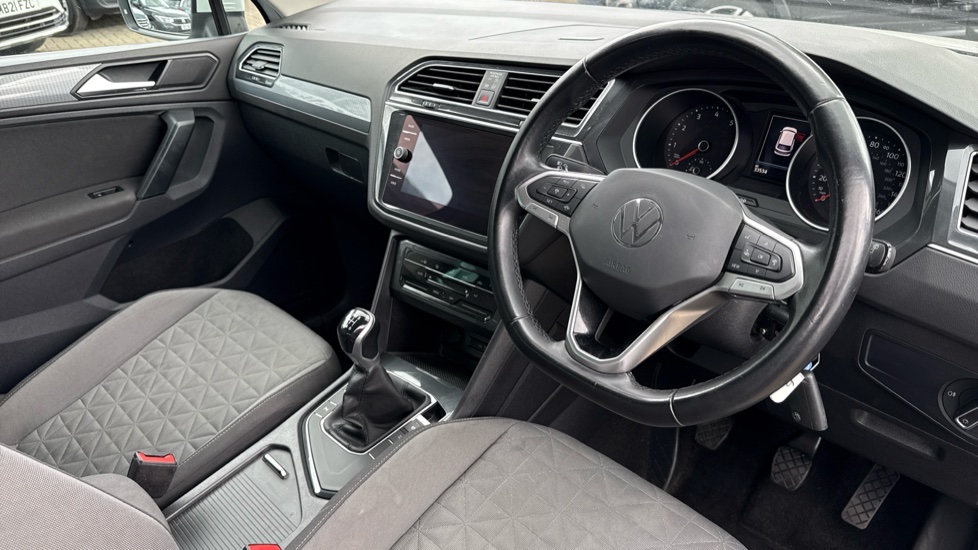 Volkswagen Tiguan 1.5 TSI 150 Life 5dr Petrol Estate - Image 6
