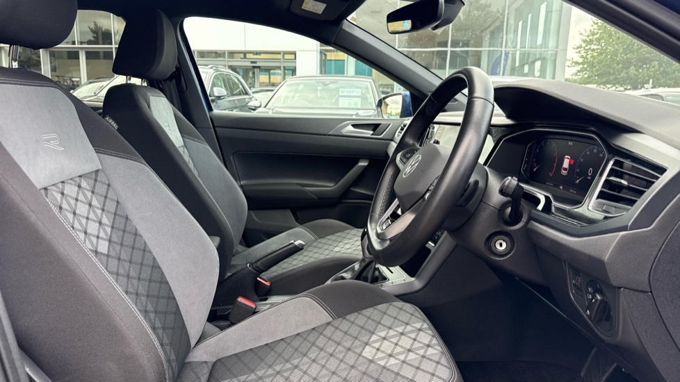 Volkswagen Polo 1.0 TSI 110 R-Line 5dr DSG Petrol Hatchback - Image 15