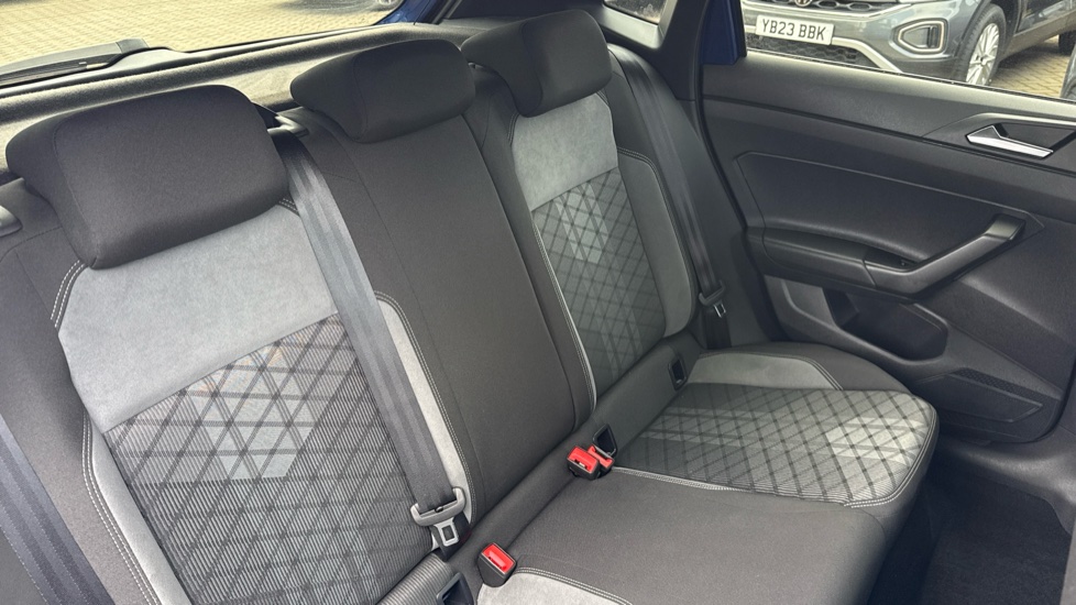Volkswagen Polo 1.0 TSI 110 R-Line 5dr DSG Petrol Hatchback - Image 16