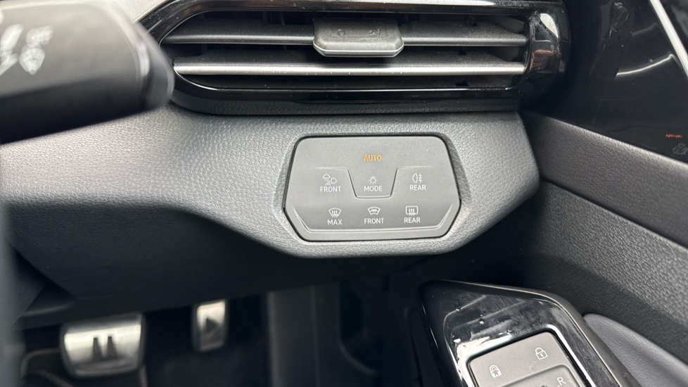 Volkswagen ID.5 128kW Style Pro 77kWh 5dr Auto Electric Coupe - Image 30