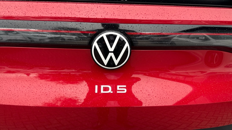 Volkswagen ID.5 128kW Style Pro 77kWh 5dr Auto Electric Coupe - Image 35