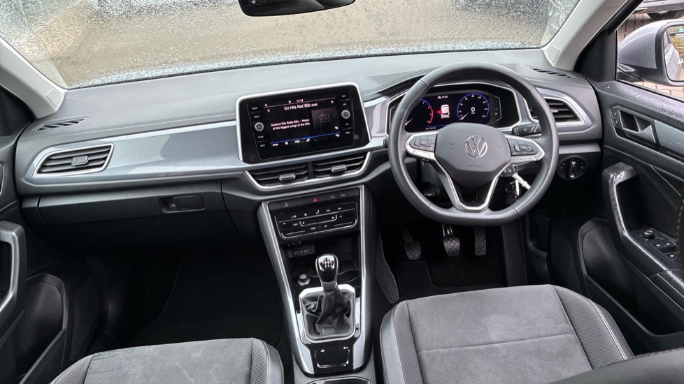 Volkswagen T-Roc 1.5 TSI Style 5dr Petrol Hatchback - Image 9