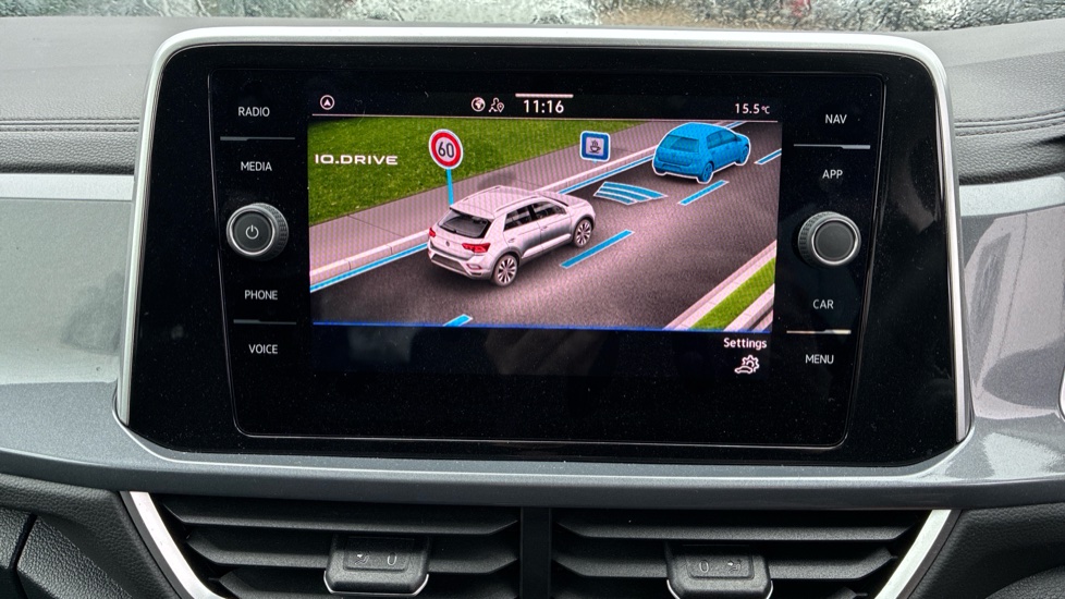 Volkswagen T-Roc 1.5 TSI Style 5dr Petrol Hatchback - Image 27