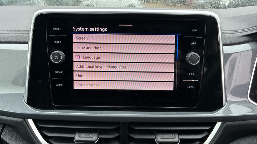 Volkswagen T-Roc 1.5 TSI Style 5dr Petrol Hatchback - Image 31