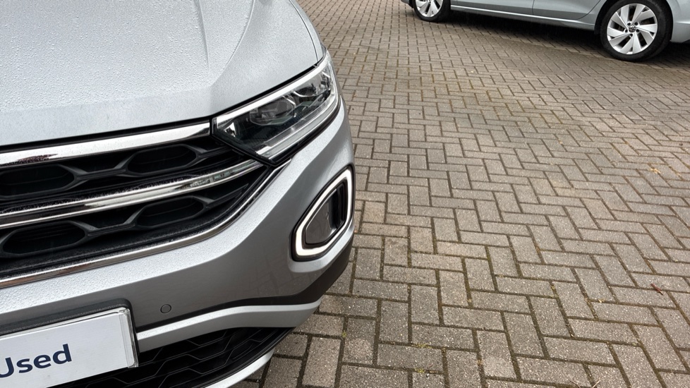 Volkswagen T-Roc 1.5 TSI Style 5dr Petrol Hatchback - Image 40