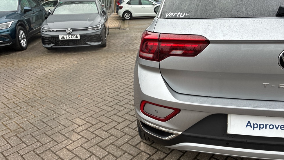 Volkswagen T-Roc 1.5 TSI Style 5dr Petrol Hatchback - Image 42