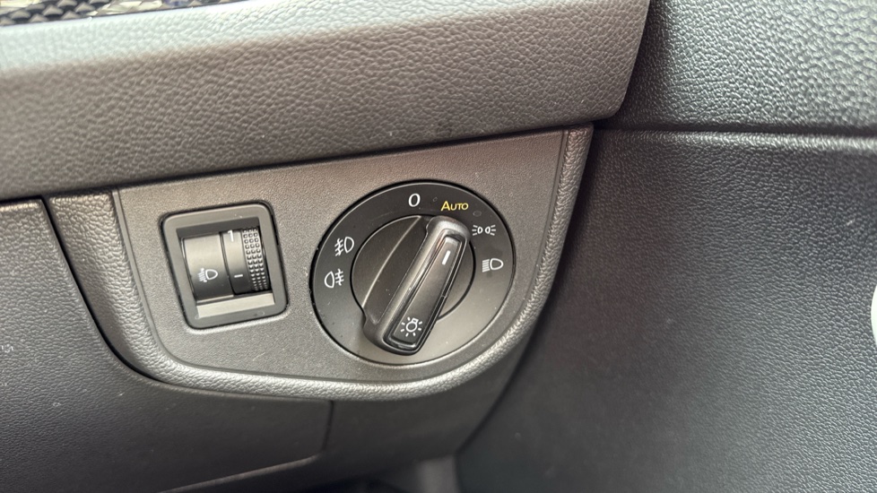 Volkswagen Taigo 1.0 TSI Match 5dr Petrol Hatchback - Image 21