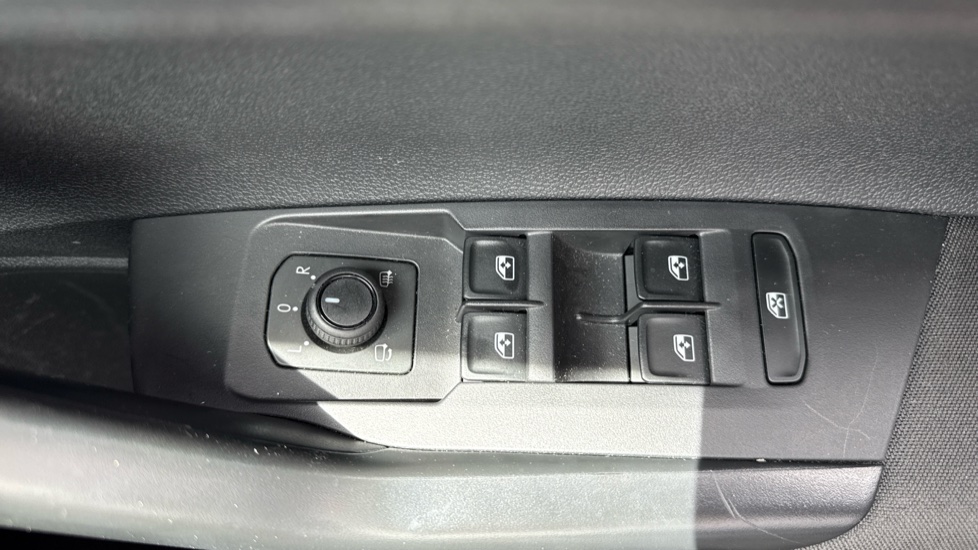Volkswagen Taigo 1.0 TSI Match 5dr Petrol Hatchback - Image 22