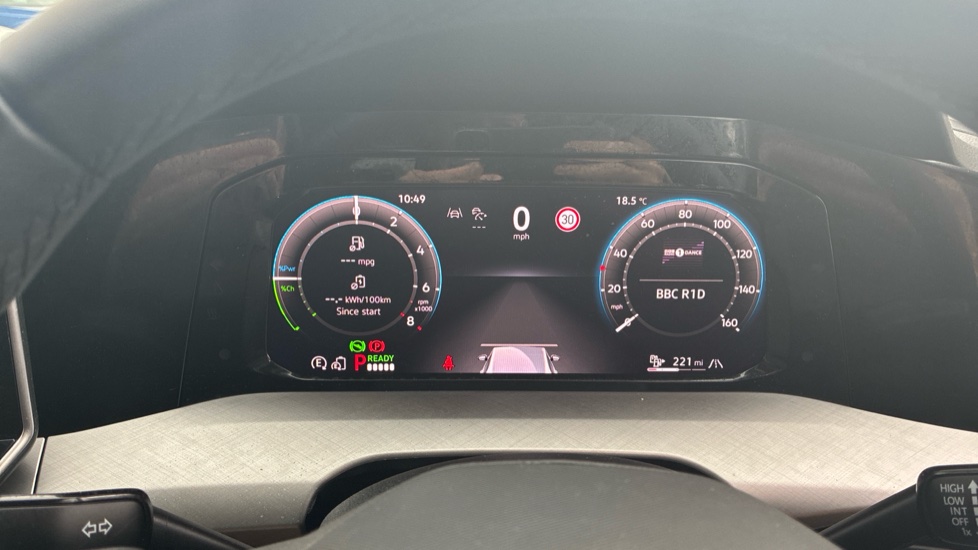 Volkswagen Golf 1.5 TSI 204 Match eHybrid 5dr DSG Hatchback - Image 11