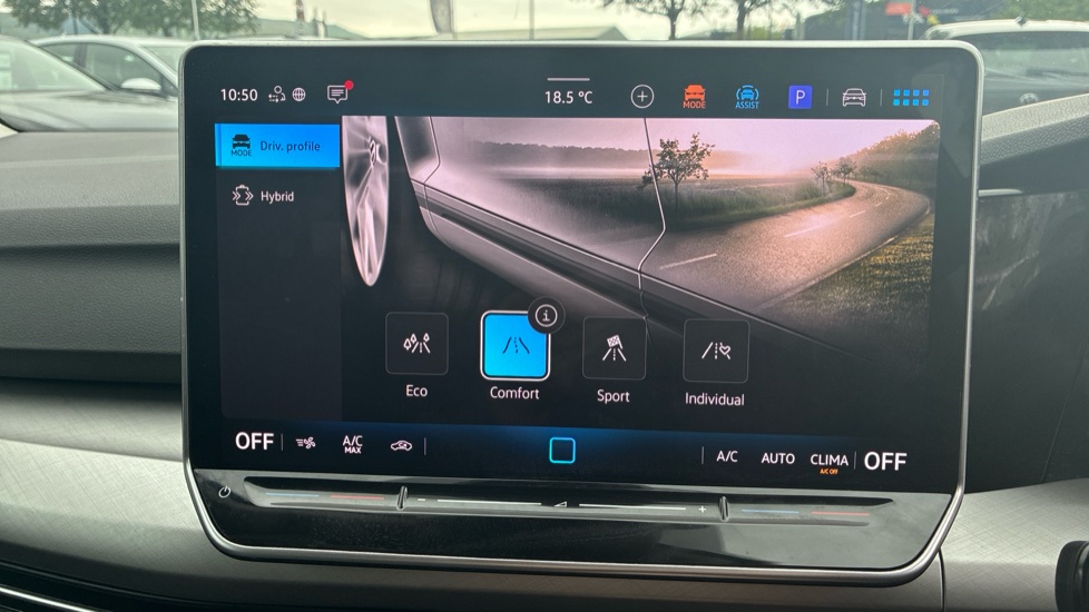 Volkswagen Golf 1.5 TSI 204 Match eHybrid 5dr DSG Hatchback - Image 27