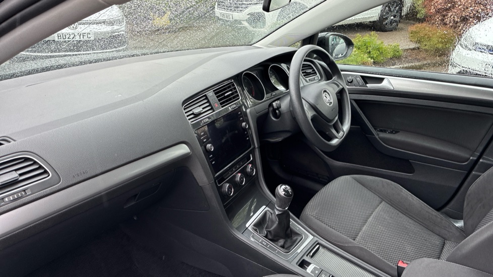 Volkswagen Golf 1.6 TDI S 5dr Diesel Hatchback - Image 2