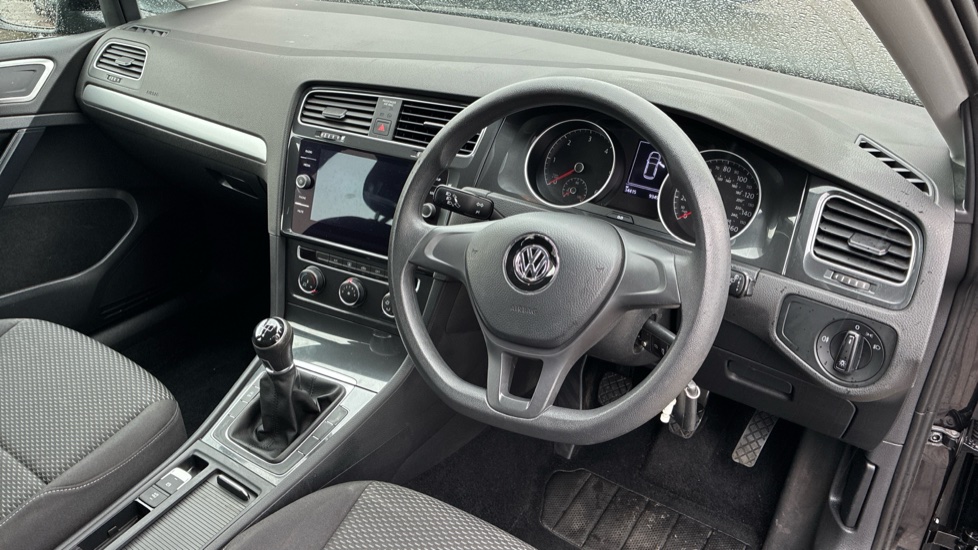 Volkswagen Golf 1.6 TDI S 5dr Diesel Hatchback - Image 6