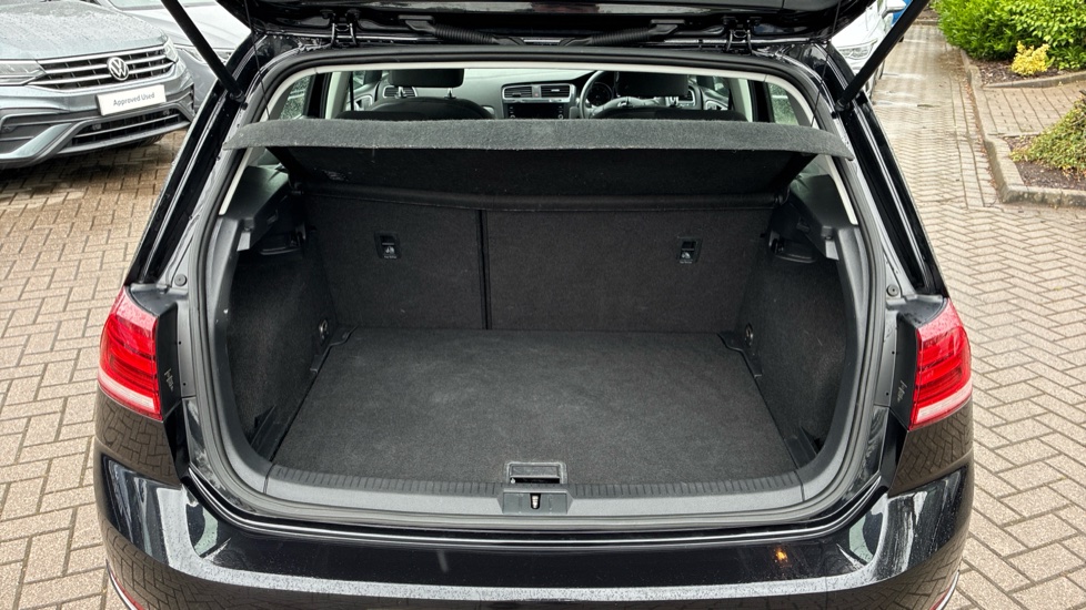 Volkswagen Golf 1.6 TDI S 5dr Diesel Hatchback - Image 20