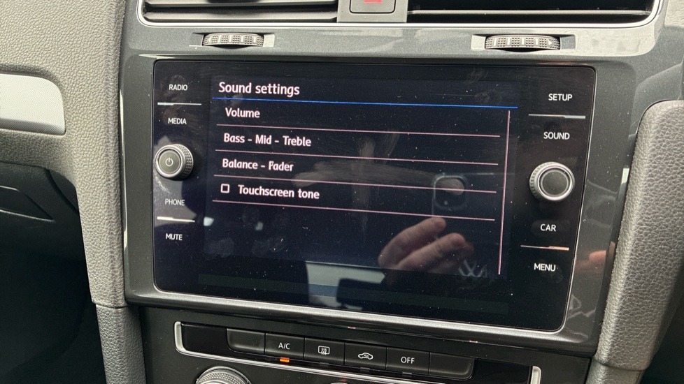 Volkswagen Golf 1.6 TDI S 5dr Diesel Hatchback - Image 21