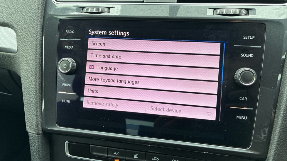 Volkswagen Golf 1.6 TDI S 5dr Diesel Hatchback - Image 22