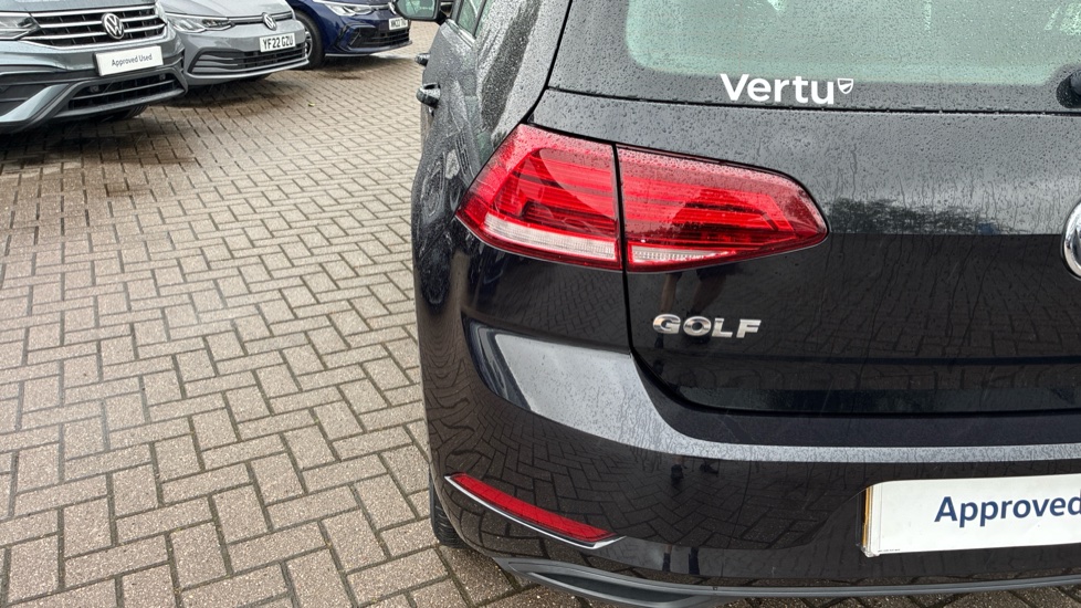 Volkswagen Golf 1.6 TDI S 5dr Diesel Hatchback - Image 29