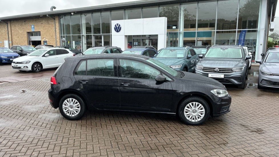 Volkswagen Golf 1.6 TDI S 5dr Diesel Hatchback - Image 45