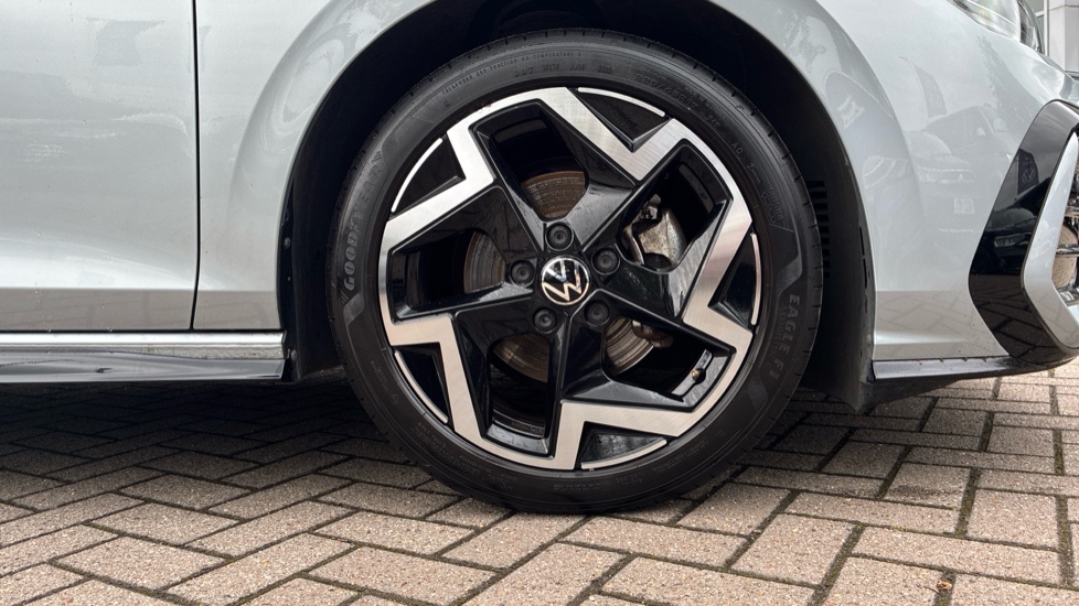 Volkswagen Golf 1.5 TSI 150 R-Line 5dr Petrol Hatchback - Image 5