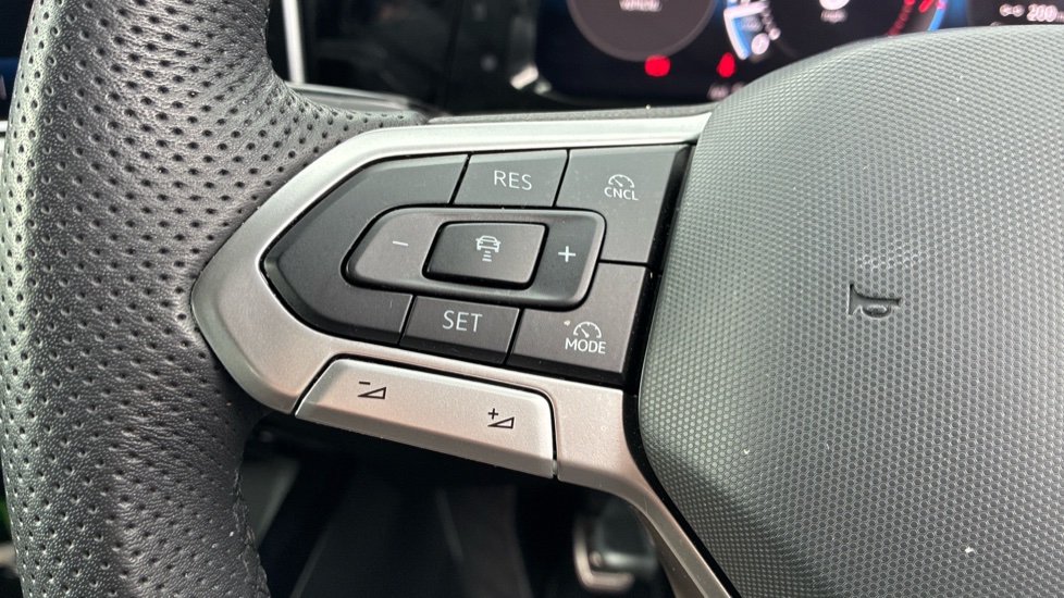 Volkswagen Golf 1.5 TSI 150 R-Line 5dr Petrol Hatchback - Image 17