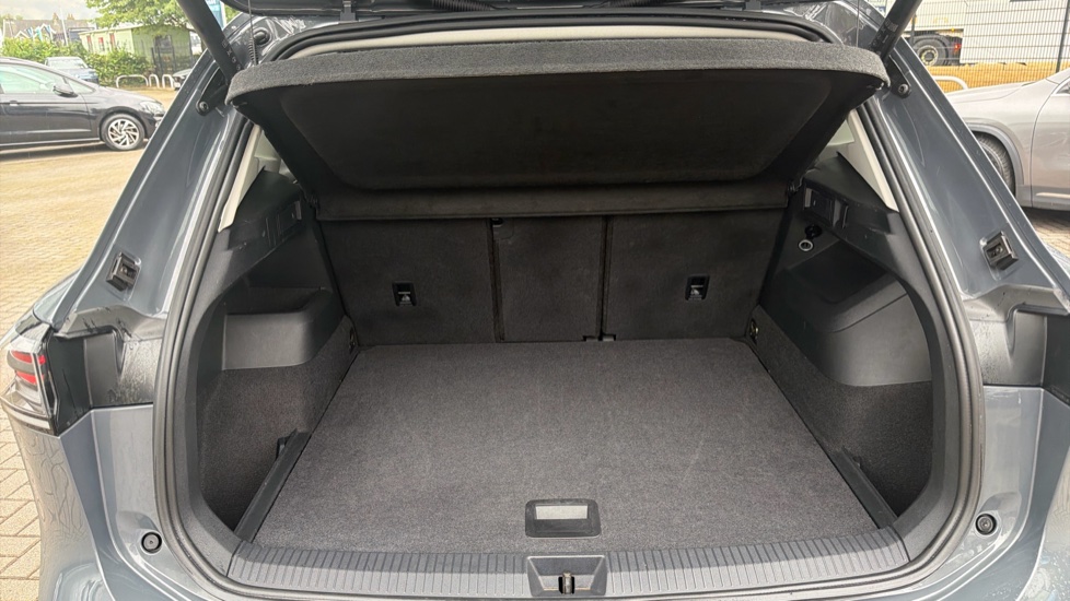 Volkswagen Tiguan 1.5 eTSI 150 Match 5dr DSG Petrol Estate - Image 20